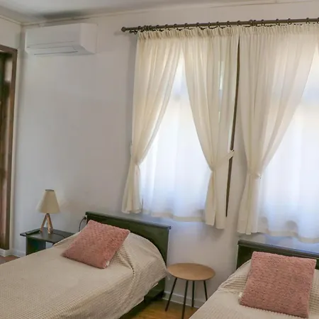 андреева къща 3* Zlatograd