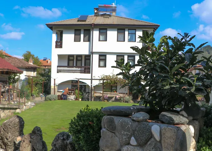 андреева къща